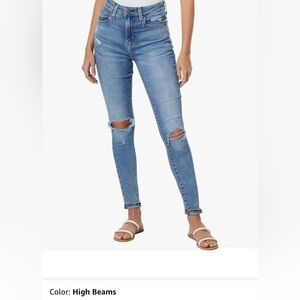 LEVI’S 721 skinny stretch 29/30 Comfy & SEXY!!